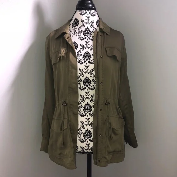 Jacket - Picture 1 of 4